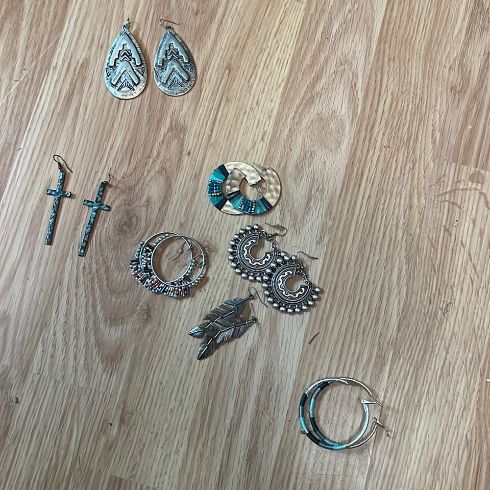 Lot of earrings